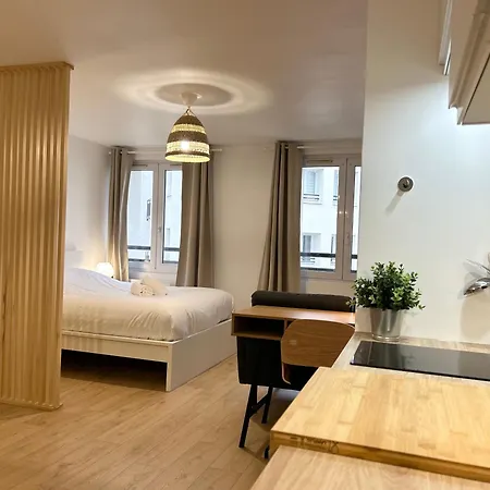 Apartment Place De La Republique -